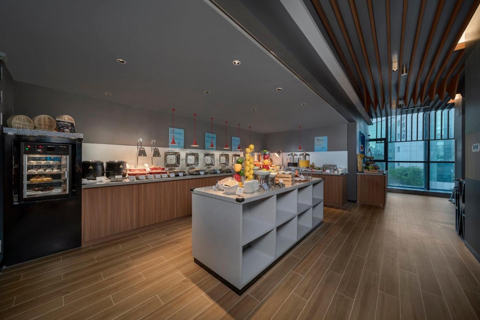 Holiday Inn Express Zhuhai Gongbei By Ihg Dış mekan fotoğraf